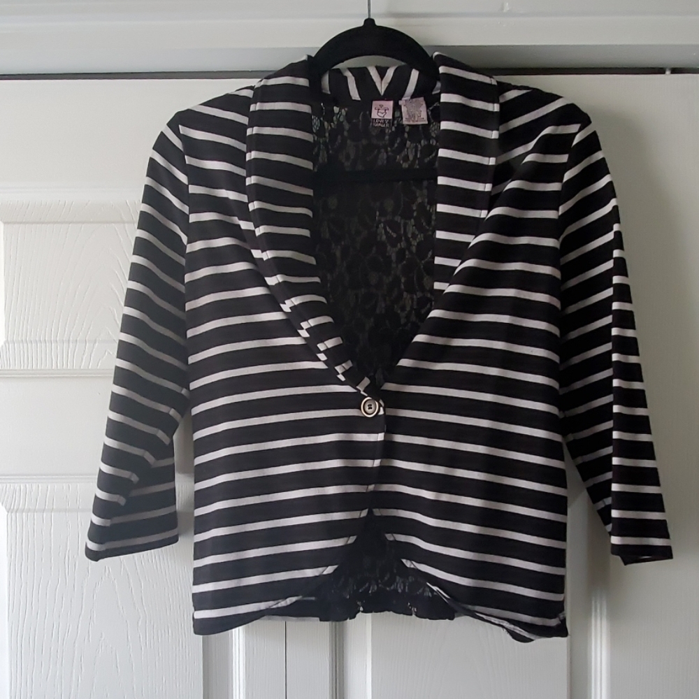 BLACK AND WHITE BLAZER